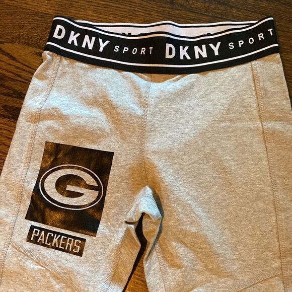 NWT DKNY Sport x NFL Small Capri Leggings Elastic Waist - Picture 2 of 5